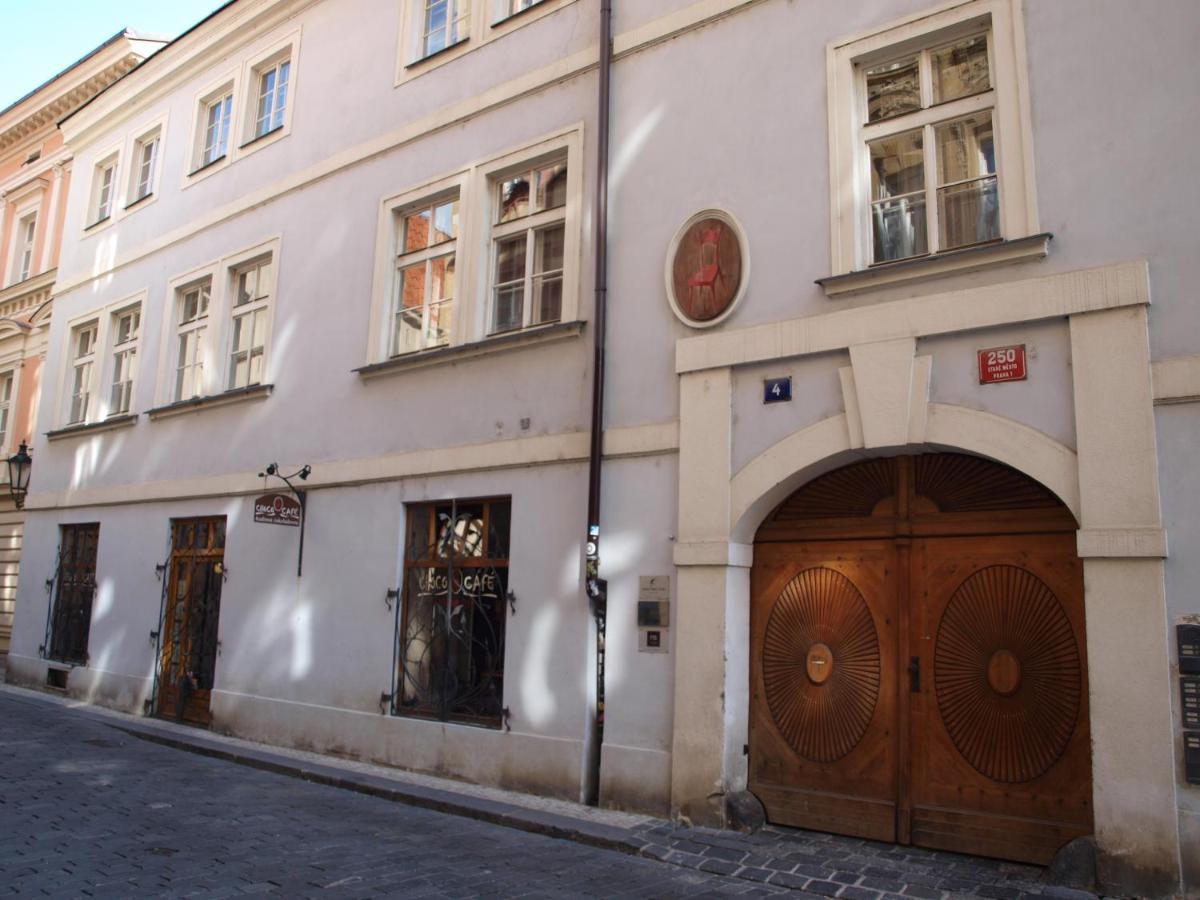 U Cervene Zidle - Red Chair Hotel Praga Zewnętrze zdjęcie